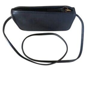 Classic Coach Vintage Black Leather Crossbody Bag Hard to Find Size USA